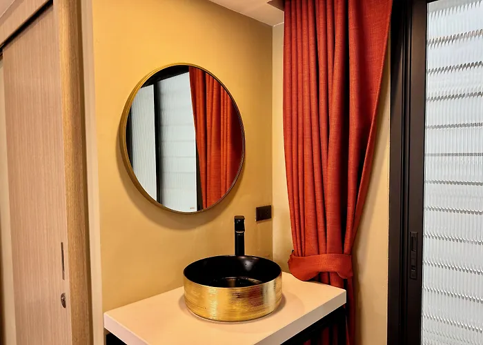 Hotel Parcel Bangkok